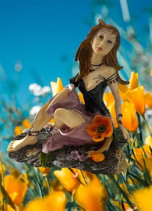 Décoration dame féerique sur tronc fleuri – 16 cm, état: Très bon état, 10,00 €, 11,20 € Protection acheteurs incluse