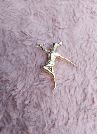 Broche dorée majorette, brand: Vintage Dressing, condition: Very good, €3.50, €4.38 includes Buyer Protection