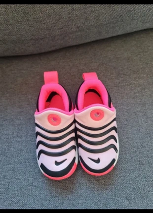 Nike Dynamo go size 5.5, brand: Nike dynamo go, condition: Very good, size: 5 baby | EU 22, £9.00, £10.02 includes Buyer Protection