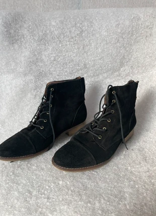 Chaussures en daim noires, merk: Vintage, staat: Heel goed, maat: 38, € 5,00, € 5,95 inclusief Kopersbescherming