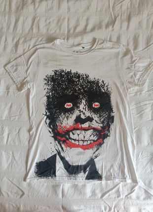 T-shirt DC Joker, marke: DC, zustand: Sehr gut, größe: M, 4,90 €, 5,85 € inklusive Vinted-Käuferschutz