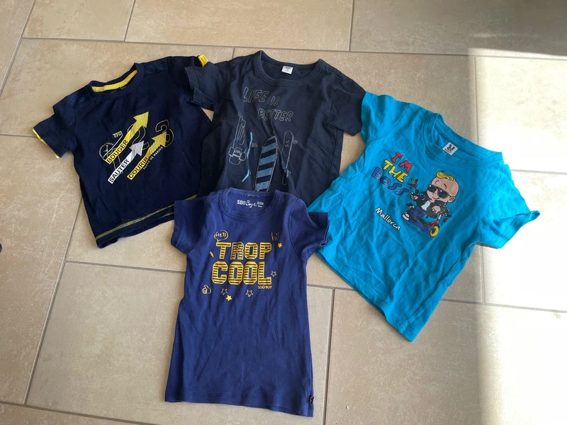 4 tee-shirts 2 ans