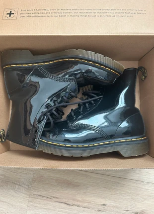 Dr Martens noir vernie taille 38, marca: Dr. Martens, estado: Muito bom, tamanho: 38, €80.00, €84.70 inclui Proteção do Comprador