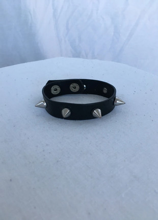 Pulseira de Espinhos Claire's, marque: Claire's, état: Bon état, 2,00 €, 2,80 € Protection acheteurs incluse