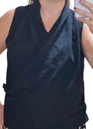 Top traçado 38, marca: Local, estado: Novo sem etiquetas, tamanho: M / 38 / 10, €3.00, €3.85 inclui Proteção do Comprador