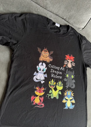 How to train your dragon adorable black adults tshirt, brand: Accessories, condition: New without tags, size: S / UK 8-10, £12.00, £13.30 includes Buyer Protection