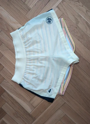 Short Lacoste Roland Garros femme tennis taille 34 xs neuf, brand: Lacoste, condition: New without tags, size: XS / 34 / 6, €85.00, €89.95 includes Buyer Protection