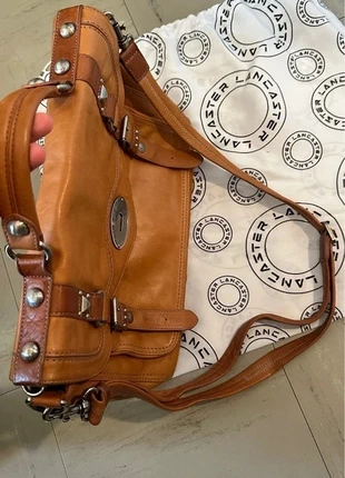 Sac cartable bandoulière Lancaster cuir marron camel, brand: Lancaster, condition: Very good, €120.00, €126.70 includes Buyer Protection