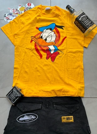 Disney Paperino Vintage y2k Sand Yellow T-Shirt Size L, brand: JNCO, condizioni: Nuovo senza cartellino, taglia: L, €20.00, €21.70 include la Protezione acquisti