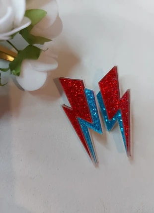 Boucles d'oreilles petits éclairs effet pailleté bleu et rouge, brand: vintage kawai, condizioni: Ottime, €7.90, €9.00 include la Protezione acquisti