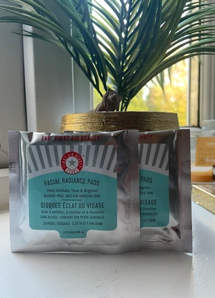 First aid beauty facial radiance pads brand new and sealed 10 pads per pack, brand: First Aid Beauty, condition: New with tags, £4.00, £4.90 includes Buyer Protection