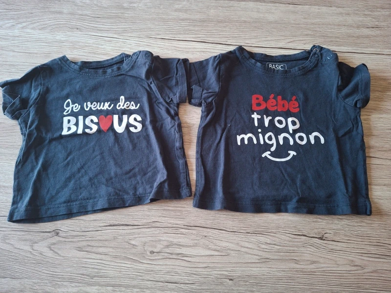 Lot 2 tee-shirts 12 mois
