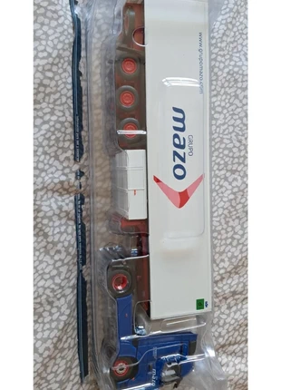 Semi-remorque 1/43, marke: Mercedes, zustand: Neu, mit Etikett, größe: Einheitsgröße, 40,00 €, 42,70 € inklusive Vinted-Käuferschutz