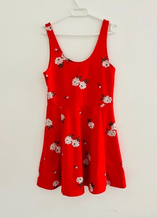 Robe rouge courte à fleure H&M taille 40 très bon état, marca: H&M, estado: Muito bom, tamanho: L / 40 / 12, €2.00, €2.80 inclui Proteção do Comprador