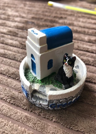 Greece souvenir- cat and church, brand: NO LABEL, condition: Satisfactory, £1.00, £1.75 includes Buyer Protection