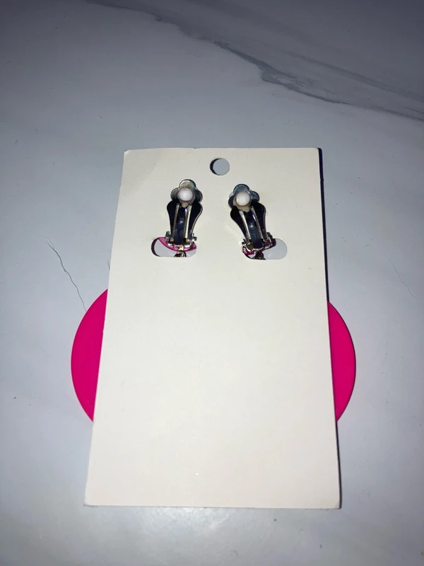 Boucles d’oreilles fantaisie rose fushia - photo numéro 2