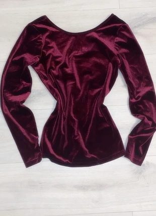 vampire gothic velvet long sleeved top for my alt girlies <3, marke: Alternative, zustand: Sehr gut, größe: S / 36 / 8, 15,00 €, 16,45 € inklusive Vinted-Käuferschutz
