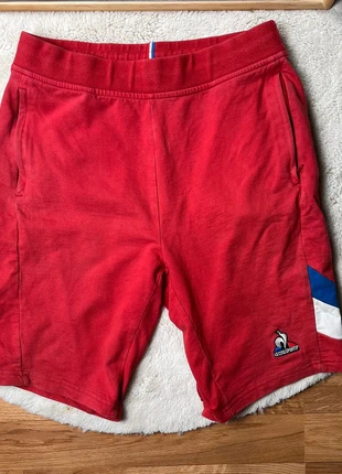 Short le coq sportif, merk: Le Coq Sportif, staat: Goed, maat: S, € 3,00, € 3,85 inclusief Kopersbescherming