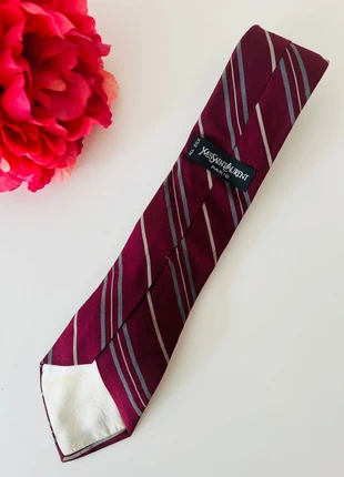 Cravate Yves Saint Laurent. Ysl, brand: Yves Saint Laurent, condition: Good, €14.00, €15.40 includes Buyer Protection