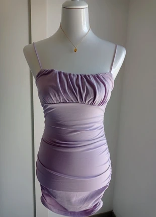 Magnifique robe d'été moulante fines bretelles violet lavande lilas avec fronces T.XS Shein, merk: Shein, staat: Heel goed, maat: XS / 34 / 6, € 9,90, € 11,10 inclusief Kopersbescherming Pro
