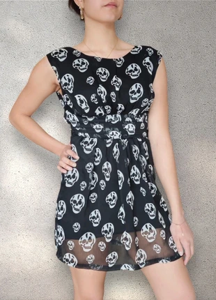 Beautiful Skull black Print Dress – Size S, marque: Vintage Dressing, état: Très bon état, taille: S / 36 / 8, 39,95 €, 42,65 € Protection acheteurs incluse