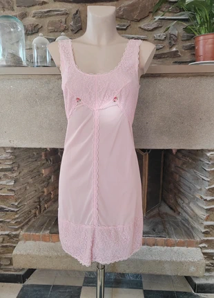 Nuisette ancienne robe dentelle rose vintage, brand: Vintage Dressing, condition: Very good, size: S / 36 / 8, €18.00, €19.60 includes Buyer Protection