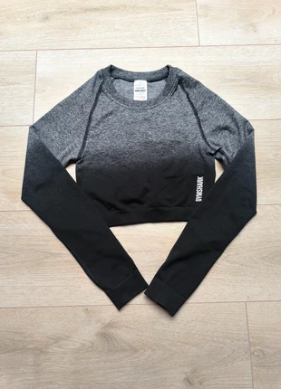 Crop top Gymshark dégradé gris noir manche longue, marque: Gymshark, état: Très bon état, taille: XS / 34 / 6, 5,00 €, 5,95 € Protection acheteurs incluse