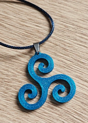 Collier Triskel, marque: RECREAJU, état: Neuf avec étiquette, 6,90 €, 7,95 € Protection acheteurs (Pro) incluse