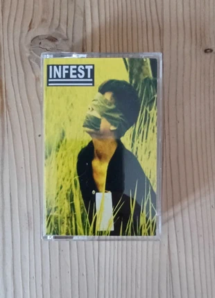 Infest - no man's slave cassette k7, condition: New without tags, €8.00, €9.10 includes Buyer Protection