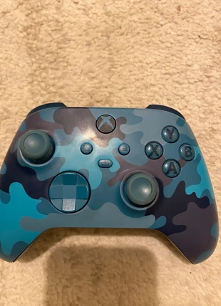 Manette xbox one / bleu, marque: Xbox one, état: Neuf sans étiquette, 40,00 €, 42,70 € Protection acheteurs incluse