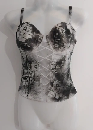 Upcycled white corset, marke: Handgemaakt, zustand: Sehr gut, größe: S / 36 / 8, 12,50 €, 13,83 € inklusive Vinted-Käuferschutz