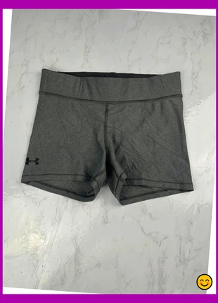 Short de sport Under Armour gris pour femme taille S, brand: Under Armour, condition: Very good, size: S / 36 / 8, €11.00, €12.25 includes Buyer Protection