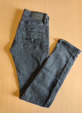 Jeans Guess Vicente slim tapered size 28 elasticizzato, marke: GUESS, zustand: Sehr gut, größe: W28 | DE 44, 14,99 €, 16,44 € inklusive Vinted-Käuferschutz