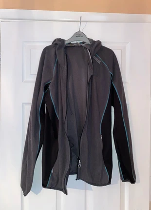 Regatta zip up hooded fleece, brand: Regatta, condition: Very good, size: L / 12, £3.00, £3.85 includes Buyer Protection