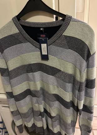 Herentrui met vhals, marca: Louis FASHION, estado: Novo com etiquetas, tamanho: L, €15.00, €16.45 inclui Proteção do Comprador