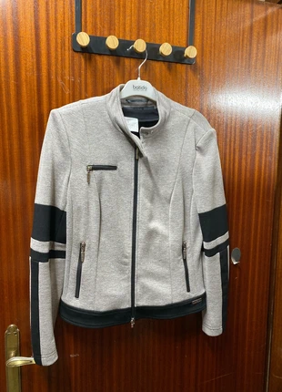 Airfield vest, merk: Airfield, staat: Nieuw zonder prijskaartje, maat: M / 38 / 10, € 12,50, € 13,83 inclusief Kopersbescherming