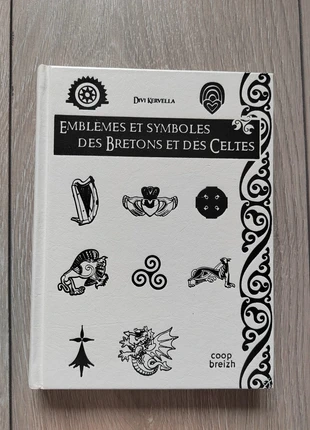 Emblèmes et symboles des Bretons et des Celtes, condition: Good, €8.00, €9.10 includes Buyer Protection