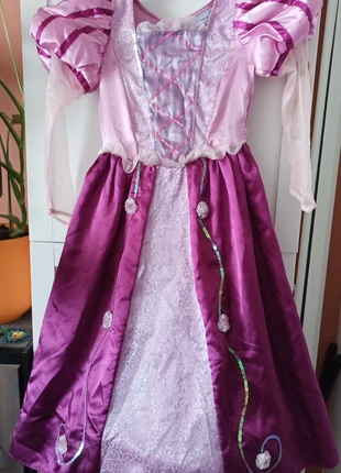 Robe Disneyland Paris ""Raiponce", brand: Disneyland Paris, condition: Very good, size: 10 years / 140 cm, €15.00, €16.45 includes Buyer Protection