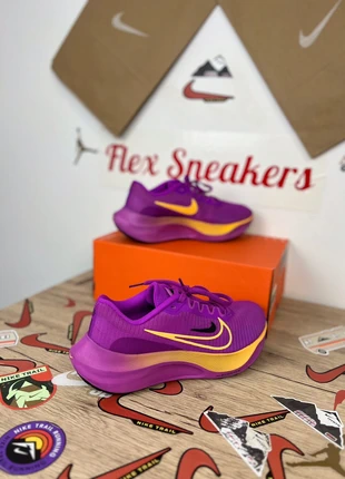 Nike Zoom Fly 5 taille 41, brand: Nike, condizioni: Nuovo con cartellino, taglia: 41, €119.00, €125.65 include la Protezione acquisti