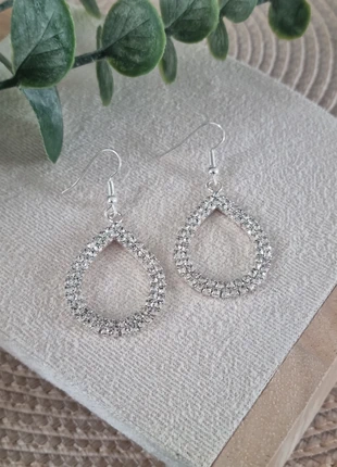 Shimmer & shine! Zilverkleurige druppel oorbellen vol glamour!, estado: Muy bueno, 1,00 €, 1,75 € Protección al comprador Pro incluida