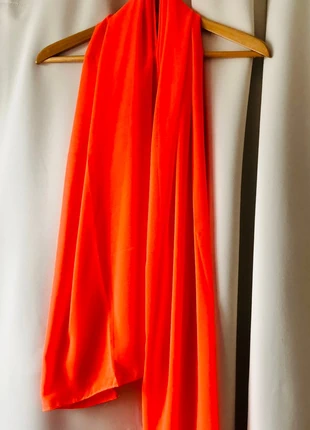 Étole longue orange neuve, brand: Boutique Parisienne, condizioni: Nuovo senza cartellino, €6.00, €7.00 include la Protezione acquisti