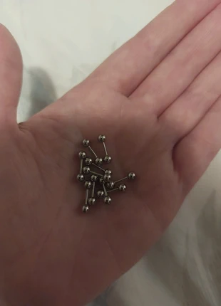 10 paar zilveren rvs oorbellen/piercings, merk: Alternative, staat: Nieuw zonder prijskaartje, € 2,50, € 3,33 inclusief Kopersbescherming