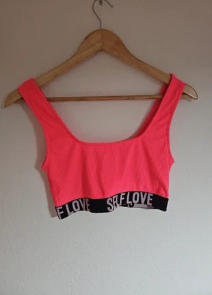 Sujetador deportivo, marca: Pull & Bear, estado: Muito bom, tamanho: M, €4.99, €5.94 inclui Proteção do Comprador