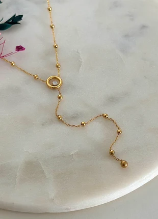 Collier doré forme « Y » avec perles dorées et strass - Acier Inoxydable, marque: Boutique Parisienne, état: Très bon état, 24,00 €, 25,90 € Protection acheteurs (Pro) incluse