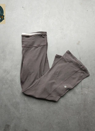 Pantalon de Sport Lululemon Pattes D'éléphant - Femme Taille 6, marke: Lululemon, zustand: Sehr gut, größe: S / 36 / 8, 24,80 €, 26,74 € beinhaltet Vinted-Käuferschutz Pro