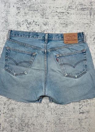 👖 Short Levi’s 501 W31 L Femme Bleu Clair Vintage Bords Bruts, marque: Levi's, état: Très bon état, taille: L / 40 / 12, 24,99 €, 26,94 € Protection acheteurs (Pro) incluse