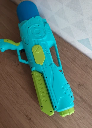 Pistolet à eau, condition: Very good, size: One size, €5.00, €5.95 includes Buyer Protection
