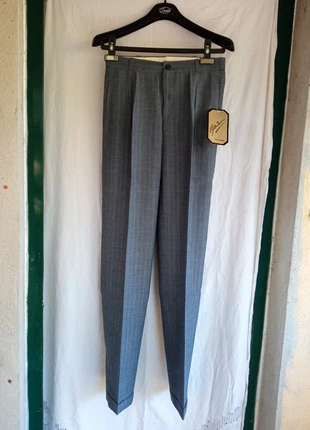 Calças Cinzentas com riscas finas | Vintage anos 80 | Bainha virada, marque: Vintage Dressing, état: Neuf avec étiquette, taille: W27 | FR 36, 29,00 €, 31,15 € Protection acheteurs incluse