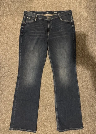 C&A bootcut navy blue jeans size 48 L/XL, marque: C&A, état: Neuf avec étiquette, taille: L / 40 / 12, 8,00 €, 9,10 € Protection acheteurs incluse