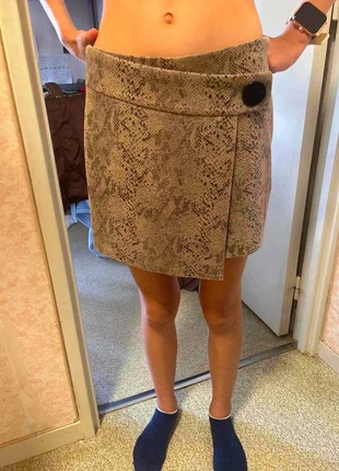 Jupe shorttaille 34 marque Zara basics, marque: Zara, état: Neuf sans étiquette, taille: XS / 34 / 6, 20,00 €, 21,70 € Protection acheteurs incluse